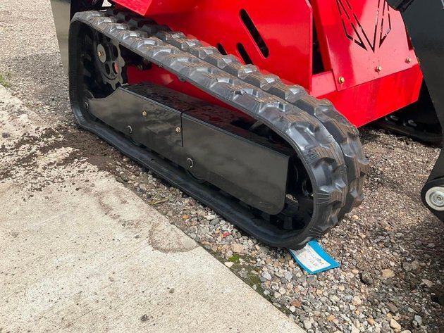 Unused SDLL580 Mini Skid Steer  - Middlefield, OH