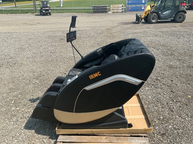 Unused IRMC Massage Chair  - Middlefield, OH