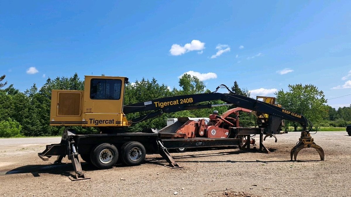 2003 Tigercat 240B Knuckleboom