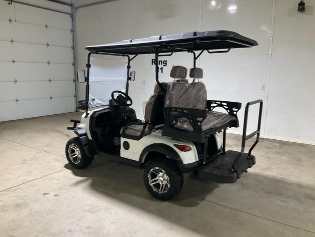 Unused White SDLGC80 GOLF CART  - Middlefield, OH