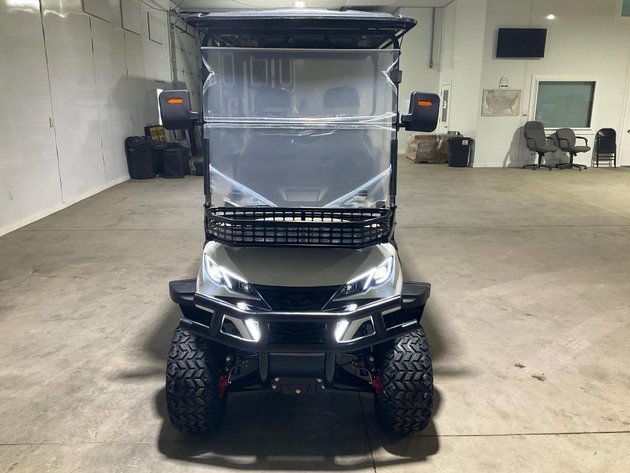 Unused White SDLGC80 GOLF CART  - Middlefield, OH