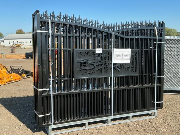 20 Ft. Bi-parting Driveway Gates - Middlebury, IN