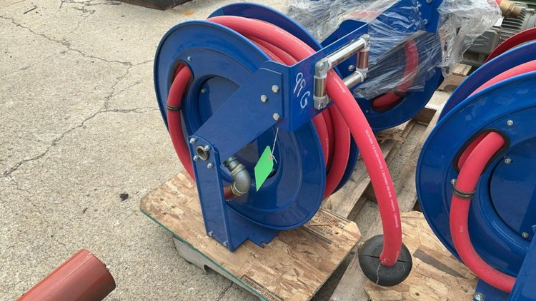 Cox Reels Retracting Hose Reel