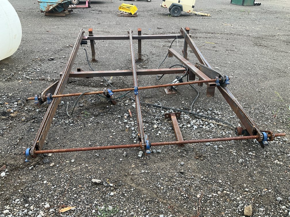 Custom Fabricated Chain Conveyor / Transfer Deck