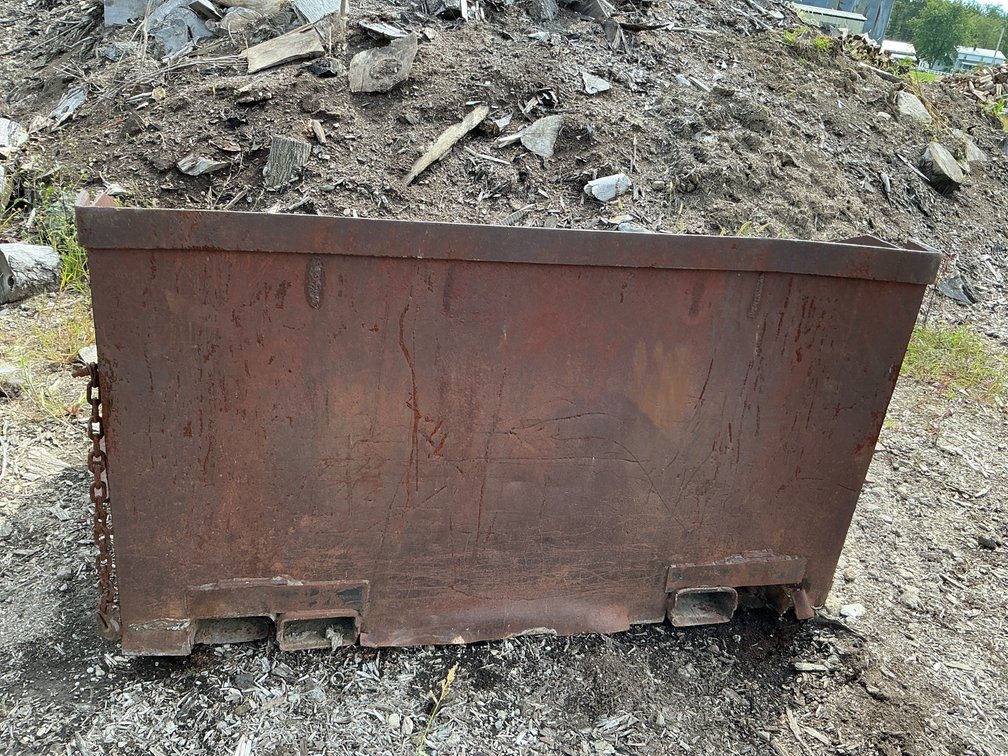 Slip-on Sawdust Bucket