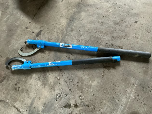 (2) Logrite Cant Hooks