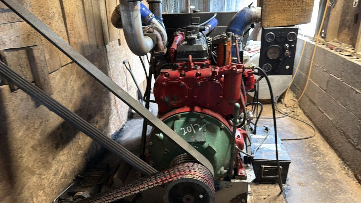 Detroit 371 Power Unit  - Walnut Hill Lumber
