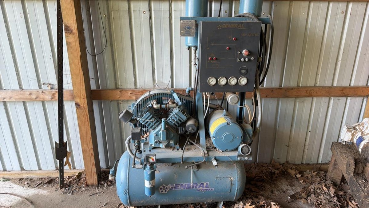 General Air Products Air Compressor  - Walnut Hill Lumber