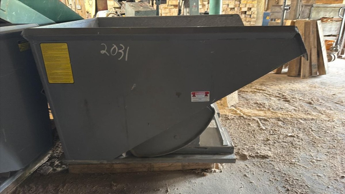 Self Dumping Hopper  - Walnut Hill Lumber