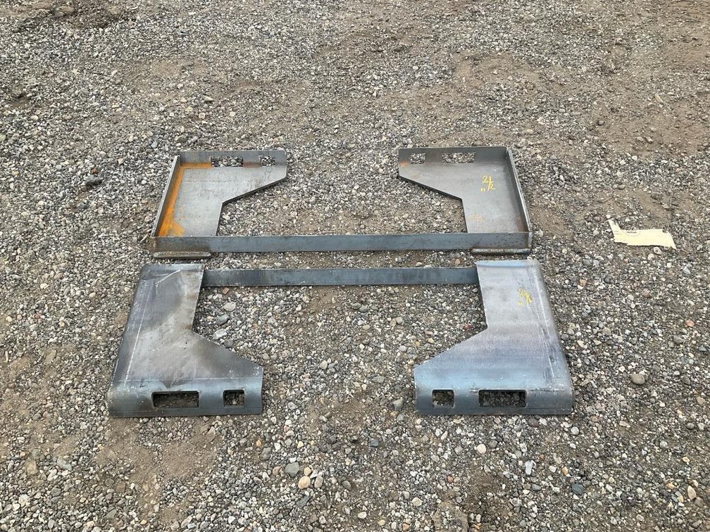 QMP1-16-10T 3/8" Thick Quick Tach Cut Out Mount Plates - Middlefield, OH