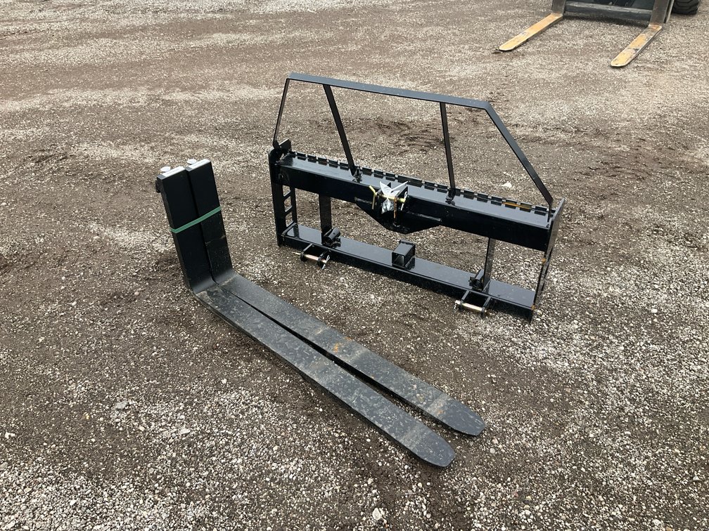 Unused Wolverine THFF46 3-Point Fork Attachment - Middlefield, OH