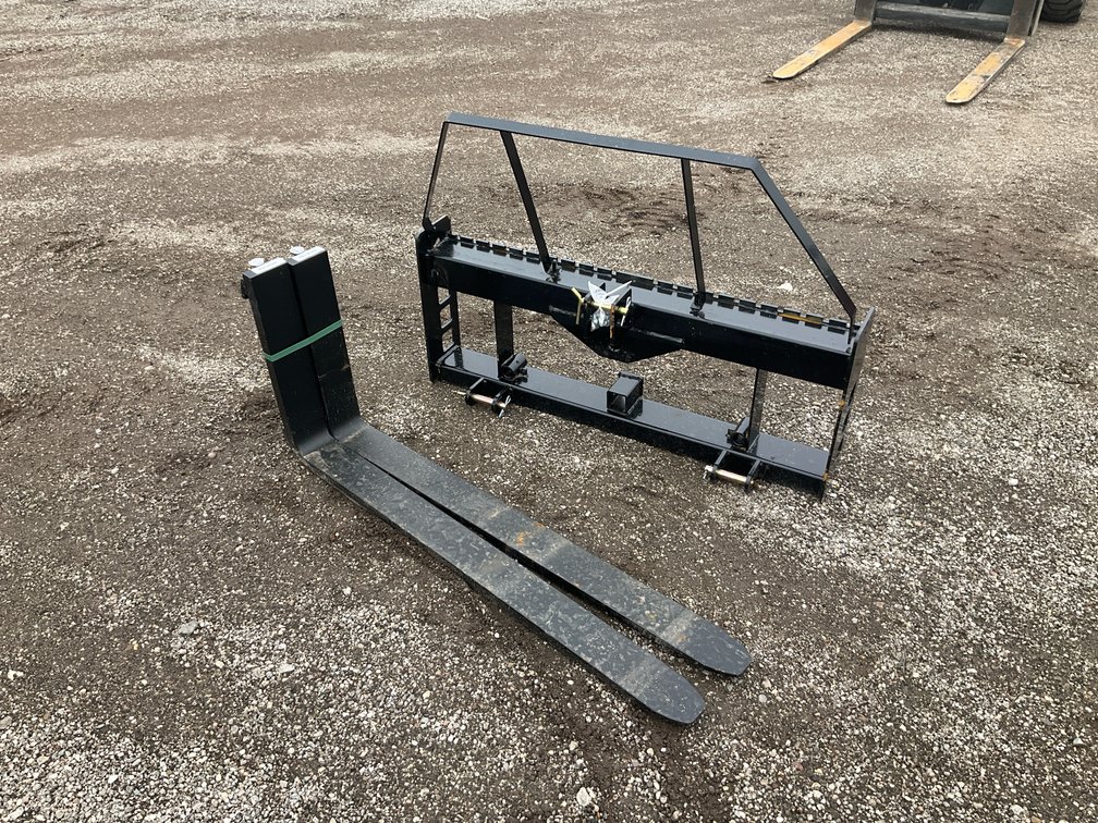Unused Wolverine THFF46 3- Point Fork Attachment - Middlefield, OH