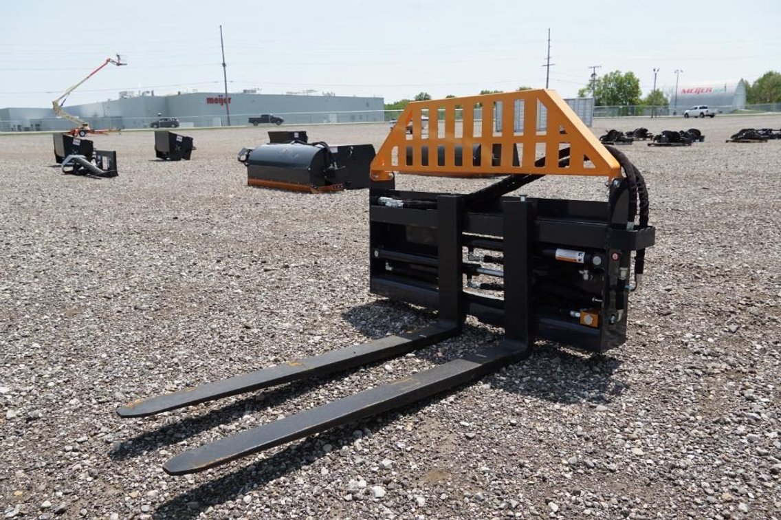 Unused Wolverine PFA-11-3300G Pallet Fork Hydraulic Adjustable - Middlefield, OH