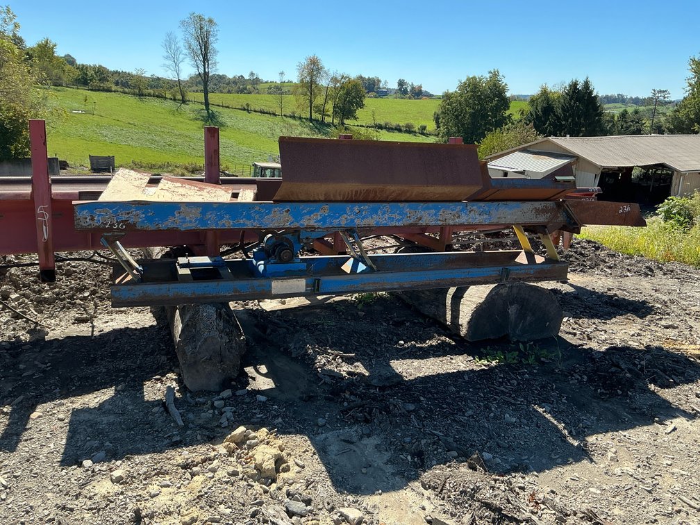 Vibrating Trough Conveyor