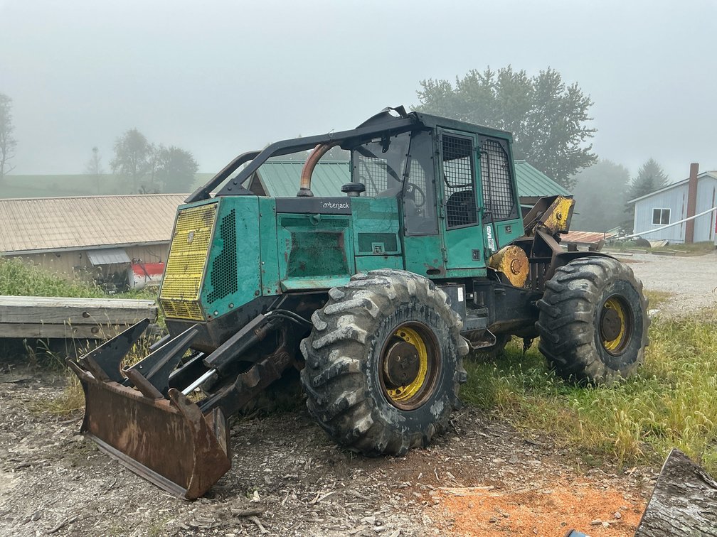 Timberjack 380 Log Skidder