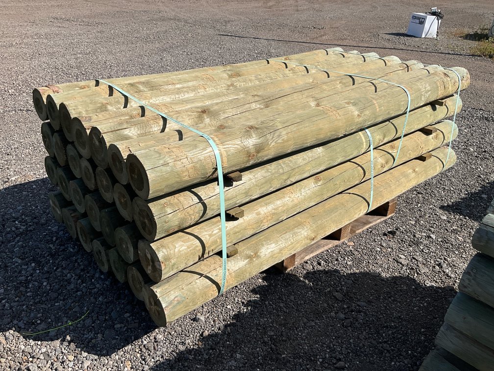 6" x 8' Round Treated Wood Fence Posts ( Bundle Of 28)