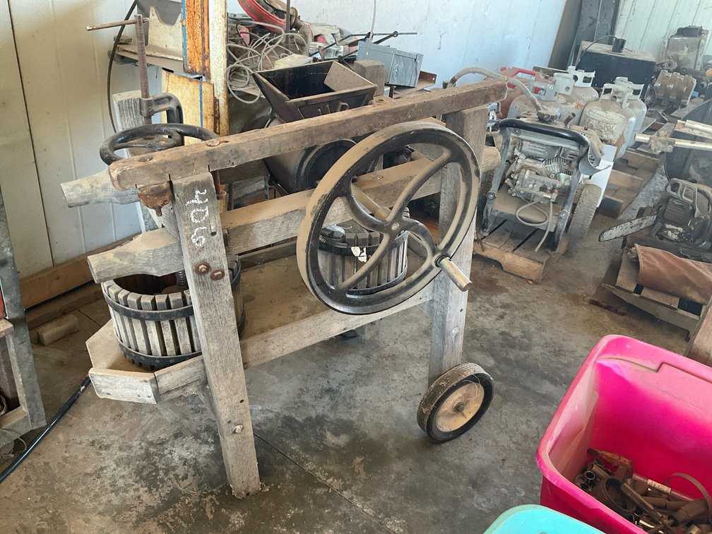 HB Double-Basket Fruit Press and Grinder