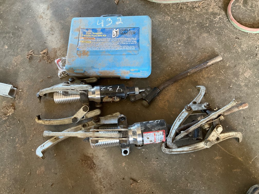Hydraulic Gear Pullers and Storage Case