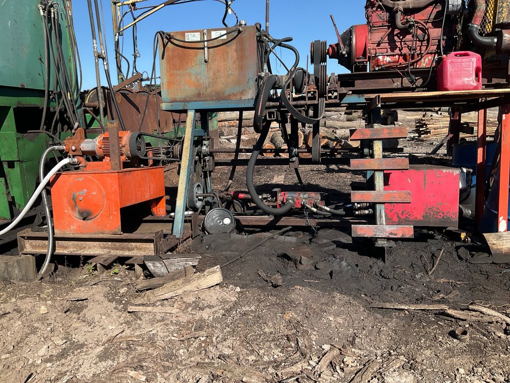 Hydraulic Tanks and Pumps