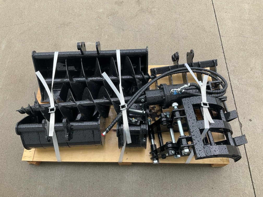 Unused Mini Excavator Attachment Kit - Middlebury, Indiana
