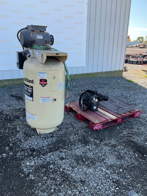 Ingersoll Rand TS7N7.5 80 Gallon Vertical Air Compressor