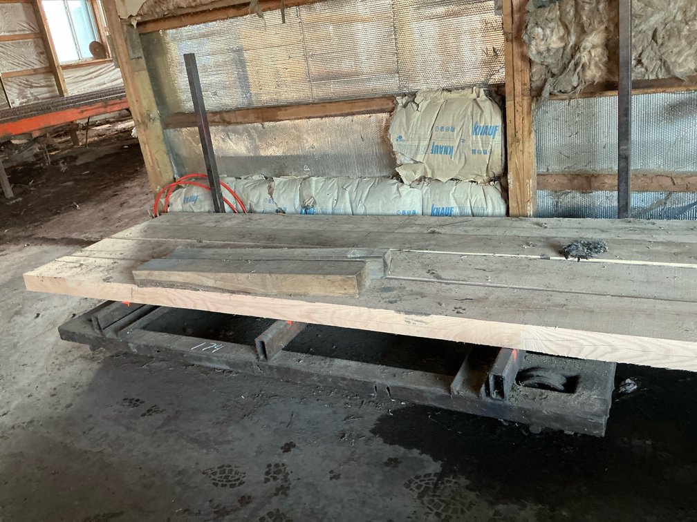 1 Steel Lumber Cart