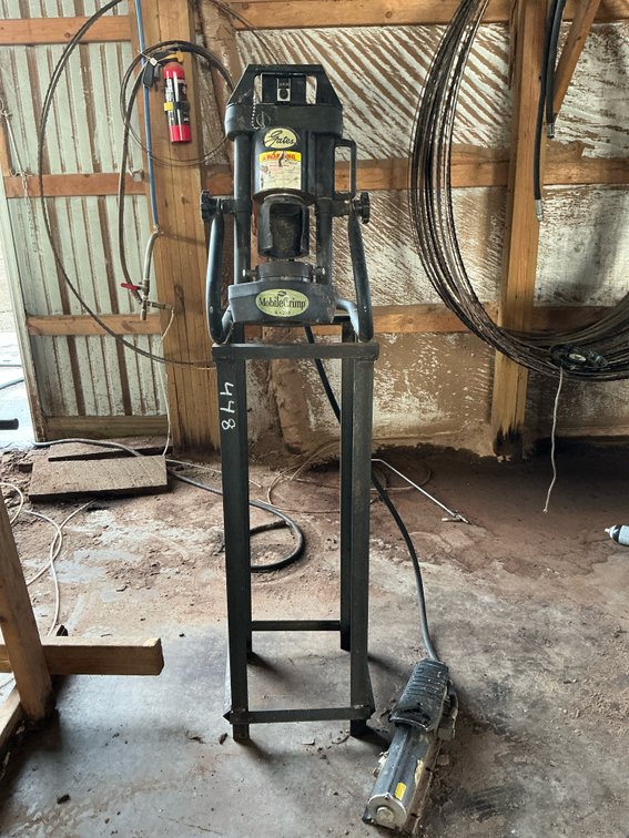 Gates MobileCrimp 4-20 Hydraulic Hose Crimper with Stand, Foot Pedal, and Dies