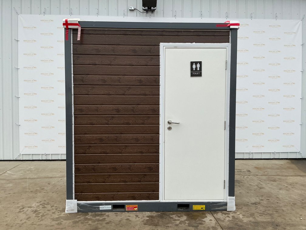 Unused Raysky Mobile Toilet - Middlebury, Indiana