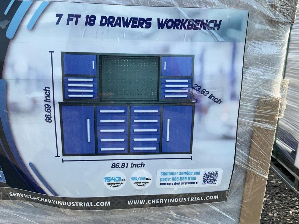 Unused Chery 7' Work Bench with 18 Drawers - Middlebury, Indiana