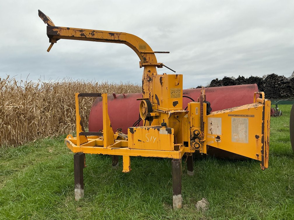 Foremost Fabrications Inc. Brush Bandit Wood Chipper