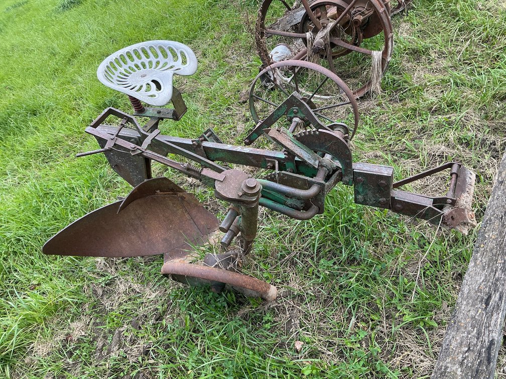 Sulky Riding Plow with E-Z Seat