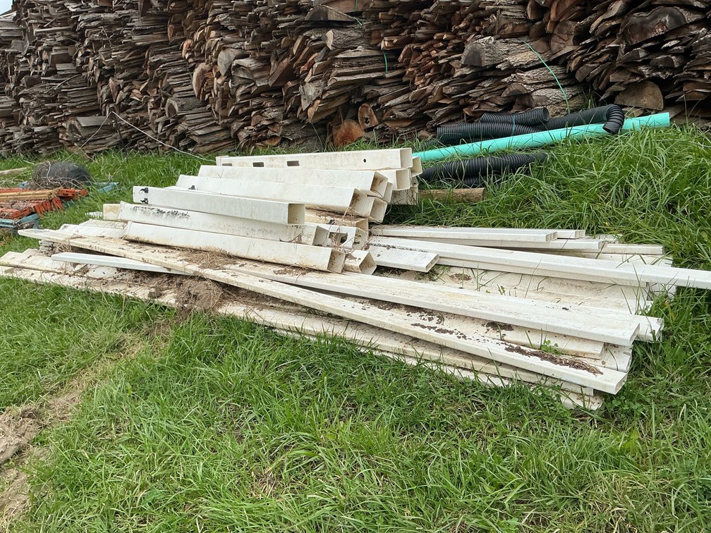 White Vinyl Fence Posts and Rails