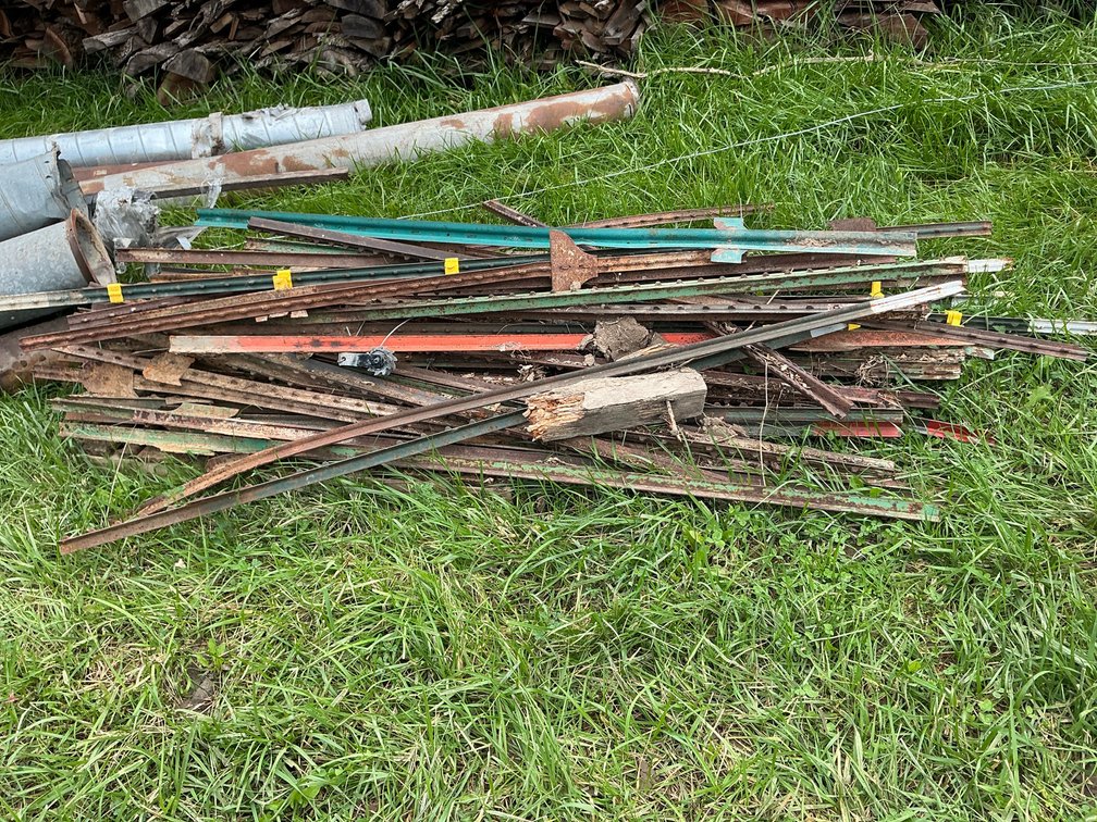 Steel Fence T-Posts, Electric Fence Insulators, and More