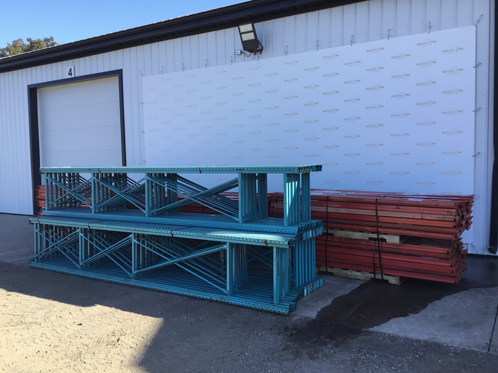 Pallet Racking Upright Frames and Cross Beams