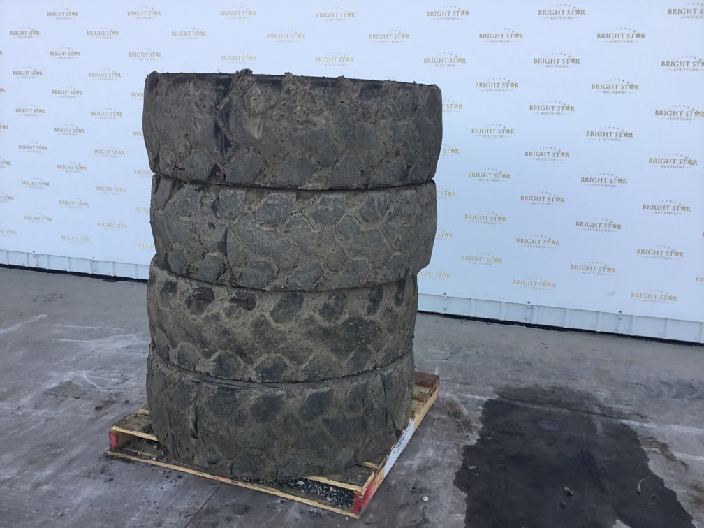 10-Lug Firestone Skytrack Tires