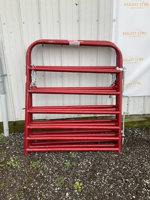 Set of 3 Behlen Country 4' 7-Rail Tubular Steel Livestock Gates