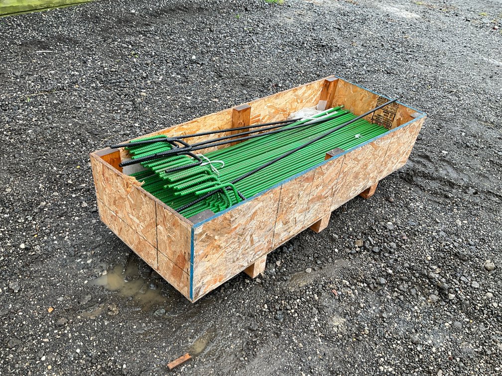 Step-On Steel Rebar Fence Posts