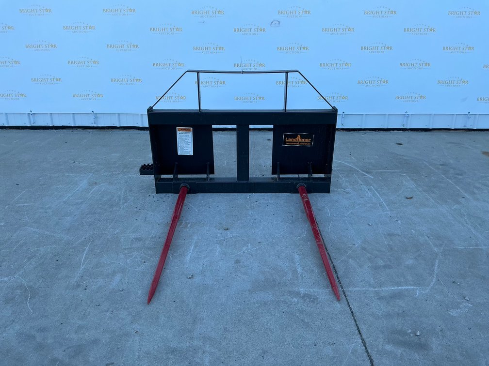 Unused Landhonor Skid Steer Bale Spear - Middlebury, Indiana