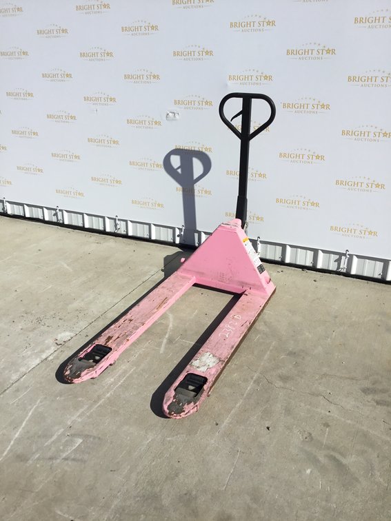 Uline H-3045 Industrial Pallet Truck