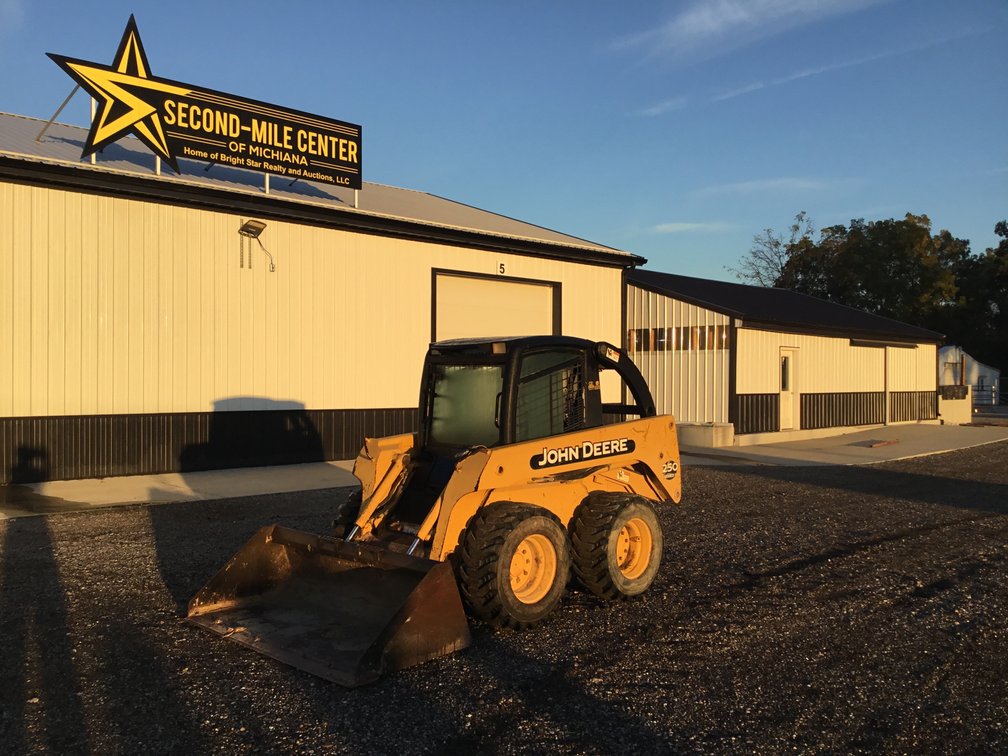 John Deere 250 Series II Skid Steer Loader