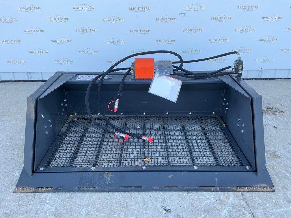 Unused Wolverine SB-12-72W 72" Skid Steer Screening Bucket - Middlebury, IN
