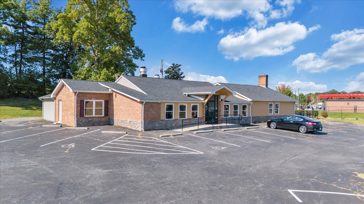 20221 Virgil H Goode Hwy, Rocky Mount, VA