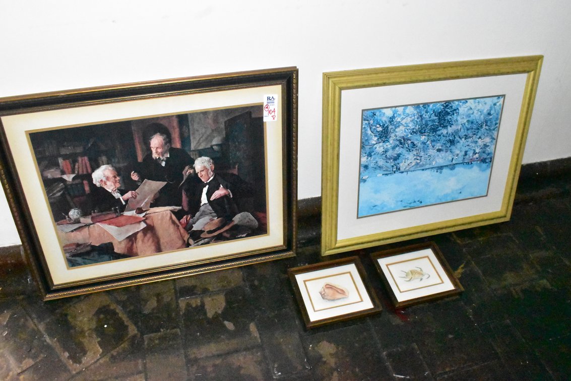 4 Framed Prints