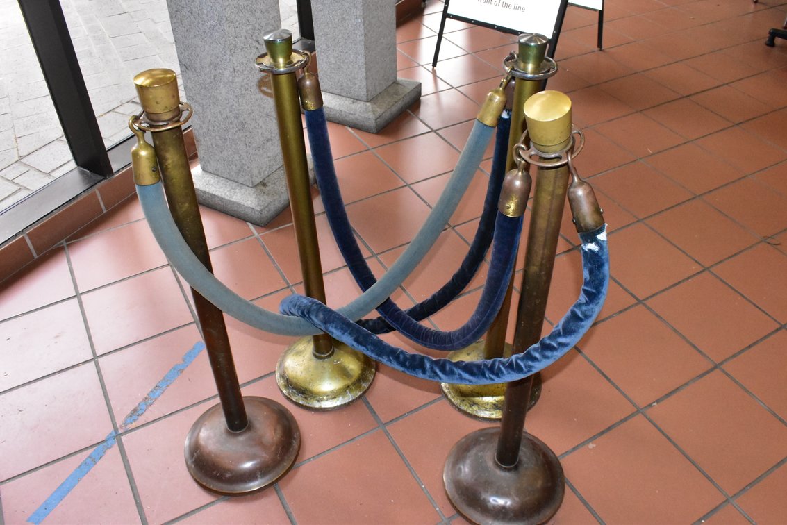 Posts w/ Fixed Belts for Crowd Control