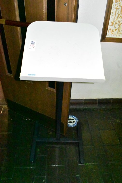 Podium Stand