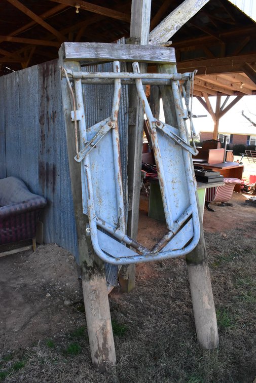 Head Gate