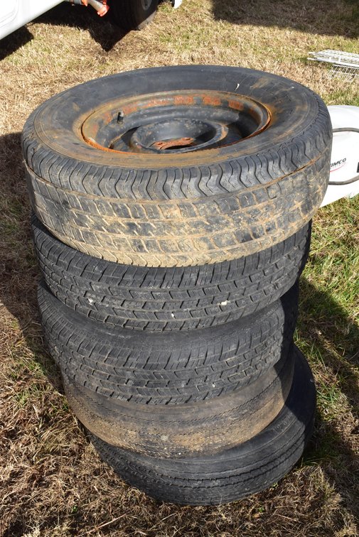 (5) Tires & Wheels