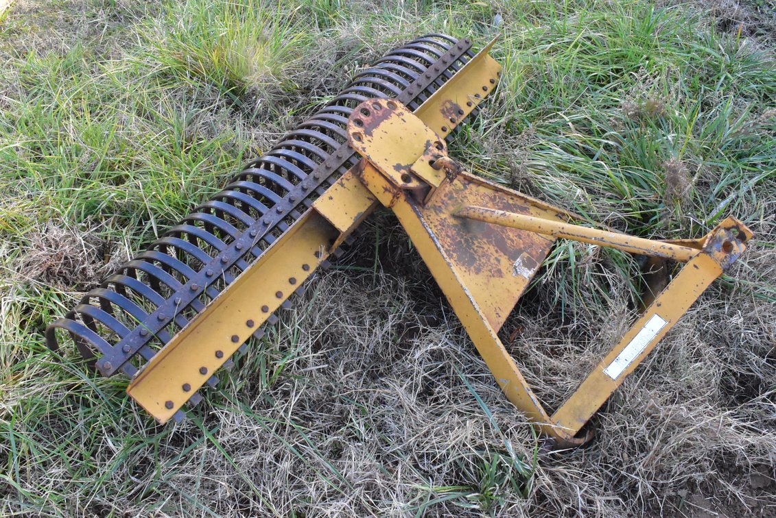 5 Ft King Kutter 3 Pt Hitch Root Rake