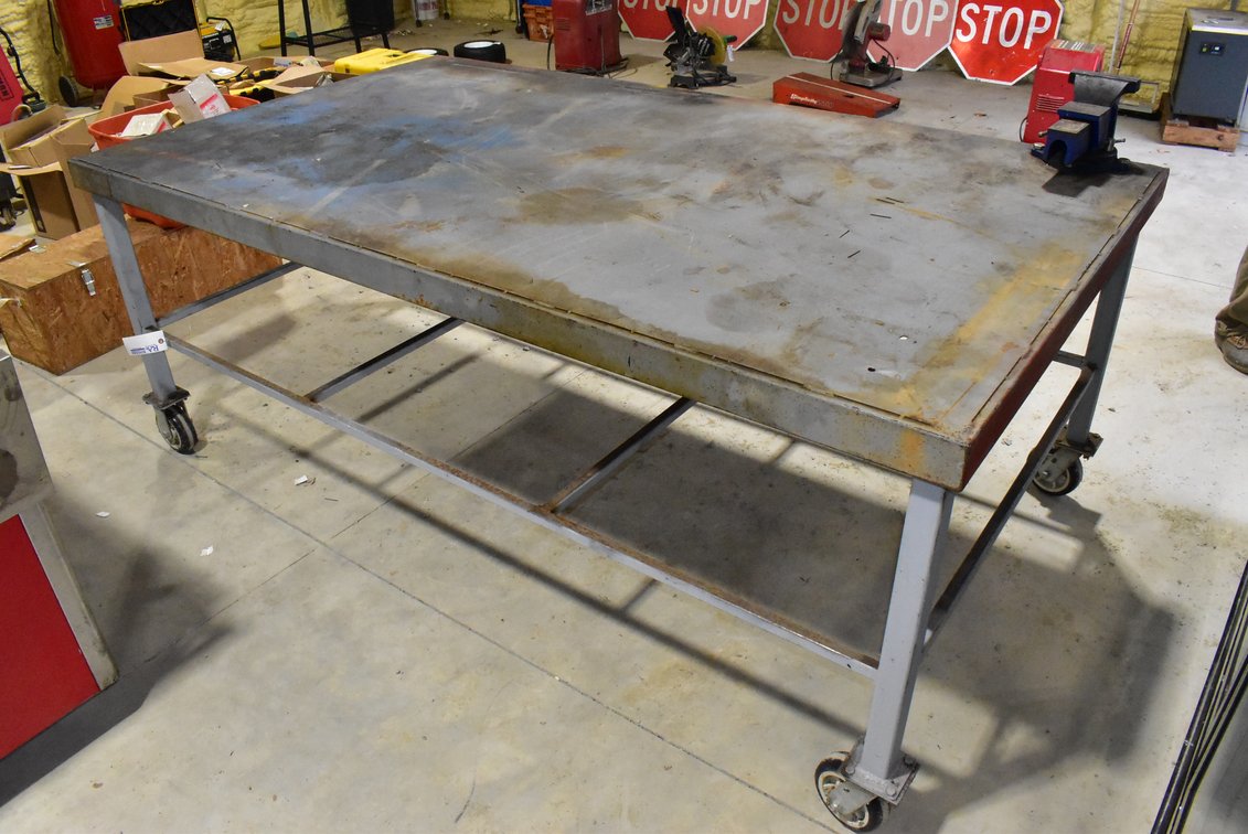 Heavy Duty Metal Shop Table w/ Vise