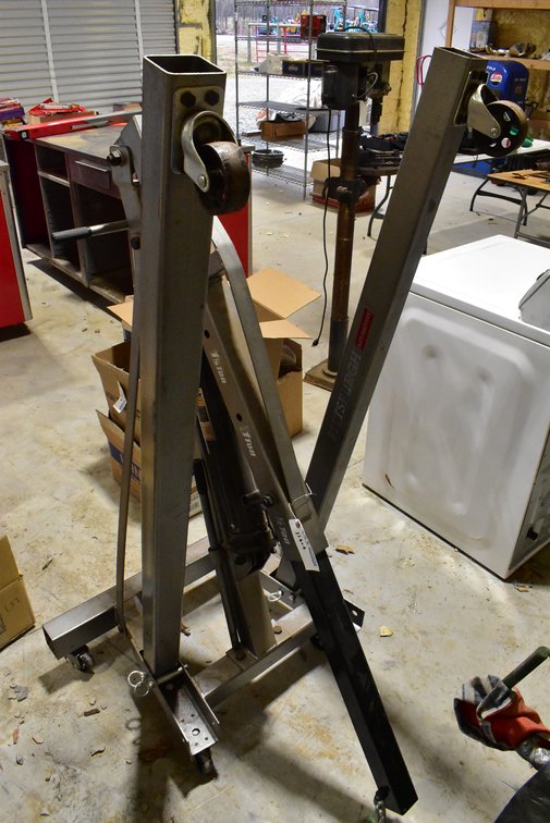 Pittsburgh Heavy Duty 8 Ton Long Ram Engine Hoist